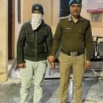 सरेराह युवती से मारपीट कर लूटा मोबाइल, पुलिस ने 24 घंटे के अंदर लूटेरे को गिरफ्तार कर खिलायी जेल की हवा