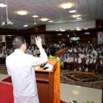 मुख्यमंत्री धामी ने दून सैनिक इंस्टीट्यूट, गढ़ी कैंट, में ऑपरेशन सिंदूर-शौर्य, सम्मान और वीरता का एक वर्ष पूर्ण होने के अवसर पर आयोजित कार्यक्रम में किया प्रतिभाग